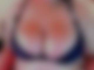 Dulcinea-2's Live Sex Cam Show