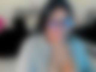 Live cam show with Dulcinea-2 - Flashing on SinfulBabes