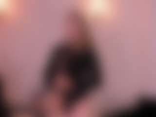 Live cam show with Haley Green - Blonde Hair HD on camwithhim.com