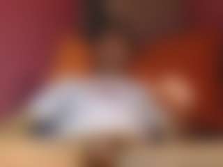 rogobeteilie's Live Sex Cam Show