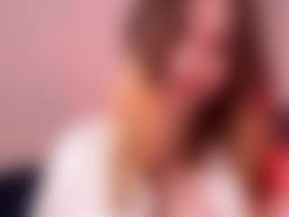 Live cam show with SadeSurrey - Bikini on liverealitysex.com