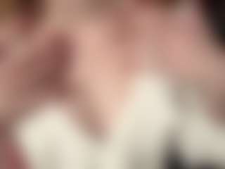 SadeSurrey's Live Sex Cam Show
