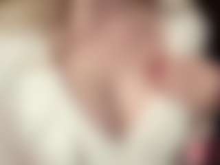 SadeSurrey's Live Sex Cam Show