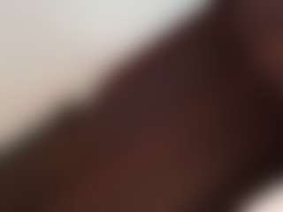 EmilyCM's Live Sex Cam Show