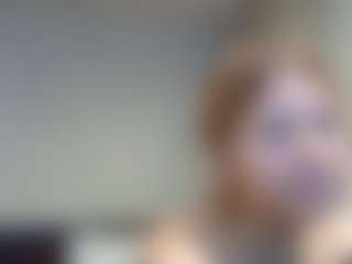 Live cam show with EmilyCM - Camel Toe on Gym Cam Girls