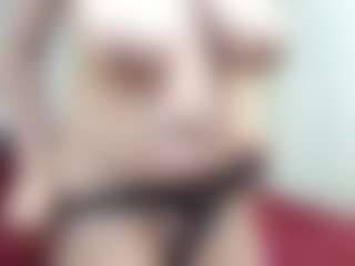 EmilyCM's Live Sex Cam Show