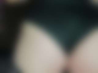 Live cam show with SkyeDaviss - Blonde Hair College on Hubzter Live