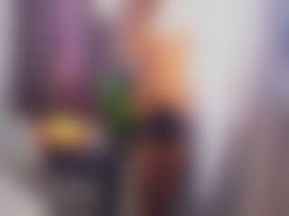 Live cam show with AshlyCzernik - Green Eyes on TottyGirls