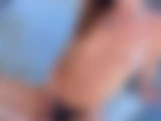 Live cam show with AshlyCzernik - Brown Hair on infinitiblacc.com