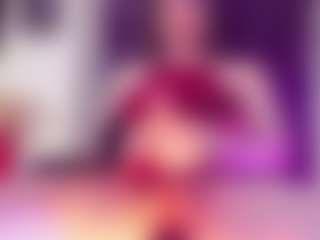 Live cam show with Britanny-Lopez - Average on Milfs Live