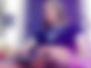 Live-Cam-Show mit Britanny-Lopez - No Drinking auf Camsoda