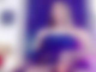 Live cam show with Britanny-Lopez - Average on Camsoda