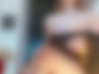 Live cam show with Britanny-Lopez - Smoking on SinfulBabes
