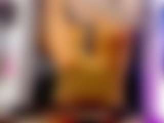 Live cam show with Britanny-Lopez - Smoking on Camsoda