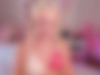 elara-vee's Live Sex Cam Show