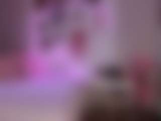 elara-vee's Live Sex Cam Show