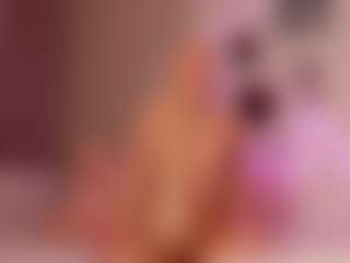elara-vee's Live Sex Cam Show