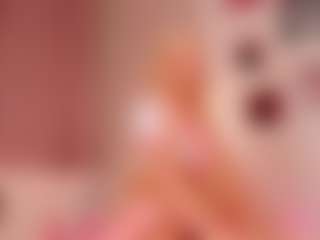 Live cam show with elara-vee - Gray Eyes on fapnchat