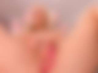 Live cam show with elara-vee - Blonde Hair Cum on SpankPalCams