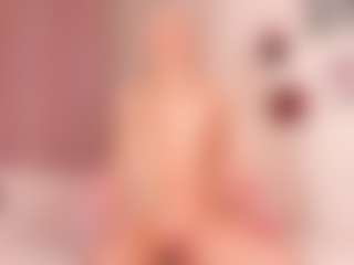 elara-vee's Live Sex Cam Show