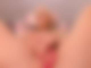 elara-vee's Live Sex Cam Show
