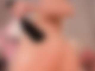elara-vee's Live Sex Cam Show