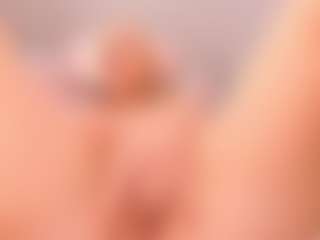 elara-vee's Live Sex Cam Show