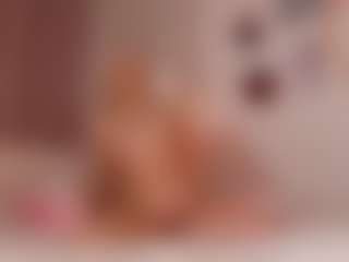 elara-vee's Live Sex Cam Show