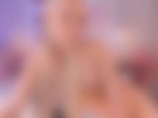 elara-vee's Live Sex Cam Show