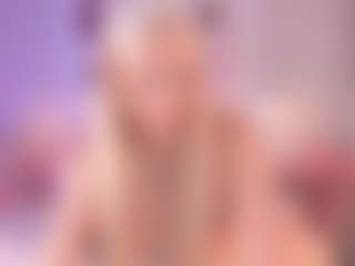 elara-vee's Live Sex Cam Show
