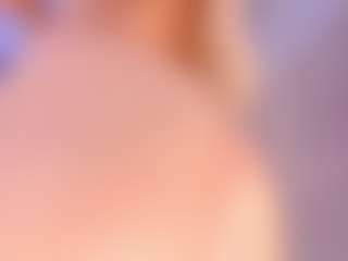 elara-vee's Live Sex Cam Show