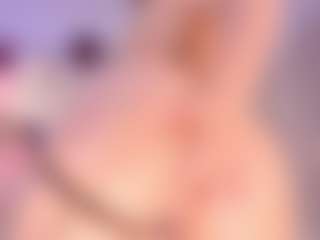 elara-vee's Live Sex Cam Show