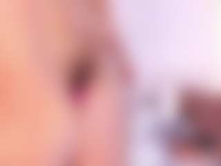 Live cam show with MarelynSummer - Teen (18+) on CamwithHer