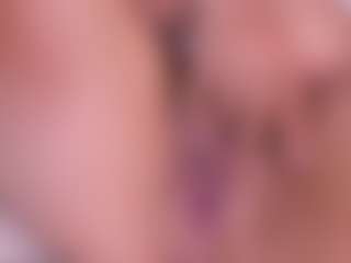 MarelynSummer's Live Sex Cam Show
