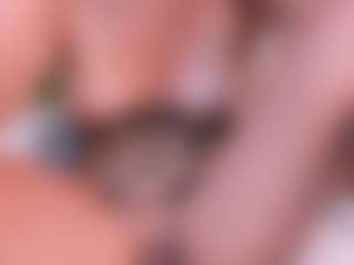 Live cam show with MarelynSummer - Latina Petite on Camsoda | colombia