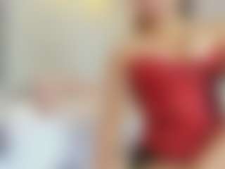 Live cam show with MarelynSummer - Handjob on Gym Cam Girls