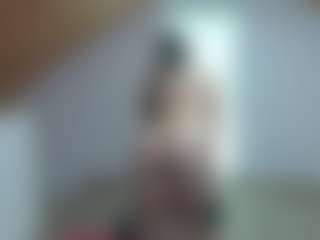 Live cam show with manea - Skinny on Camsoda