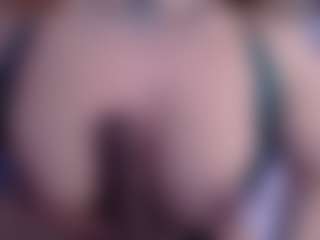 Live cam show with thalia-mills19 - Petite on SmokeAndPoke