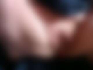 Live-sekscamshow van SuzysSecrets