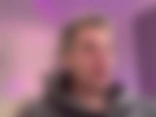 Live cam show with JeremyScotty - Hazel Eyes on CamwithHer