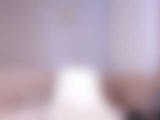 Live cam show with Bea - Double Penetration on Hubzter Live