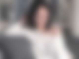 Live cam show with Bea - Upskirt on TottyGirls