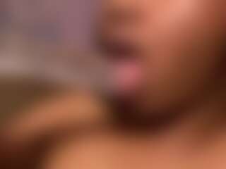 esmeeceline89's Live Sex Cam Show