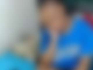 MakeMeWantIt93's Live Sex Cam Show