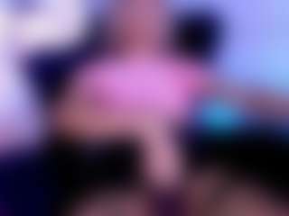 Live cam show with Sue-Katy - Smoking on CamClone