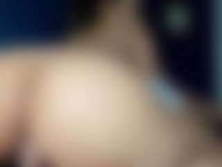 angie-leonn's Live Sex Cam Show