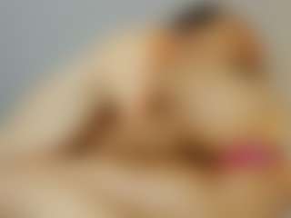 angie-leonn's Live Sex Cam Show