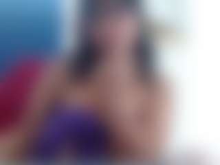 Live cam show with amannemisa - Facial on Camsoda