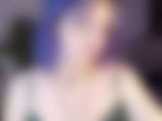 Live cam show with Eli's a succubus - Facial Piercings on Camming Site