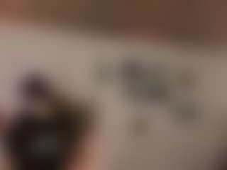Live cam show with Eli's a succubus - Aussie on TottyGirls